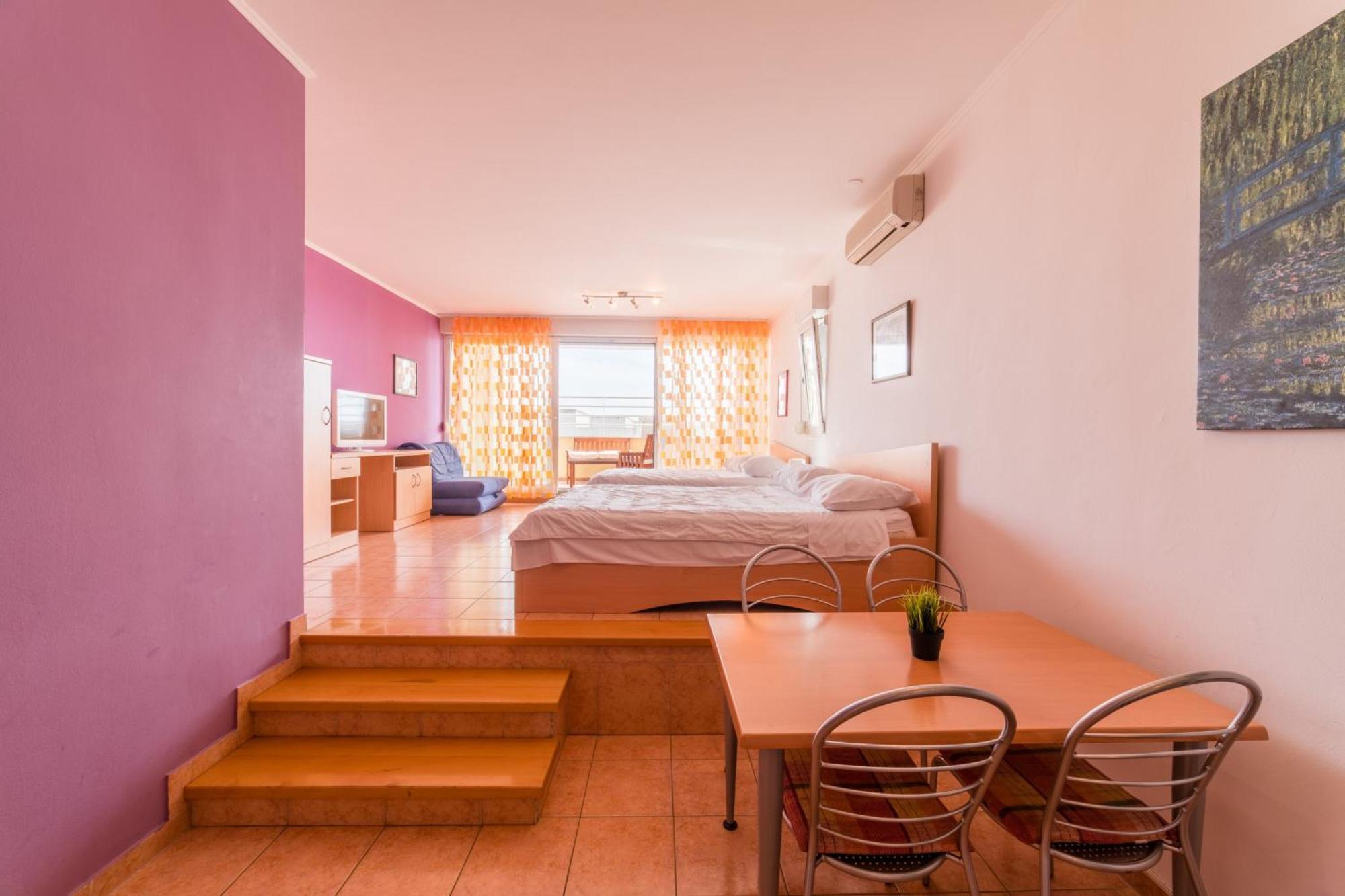 Apartments M Split Bagian luar foto