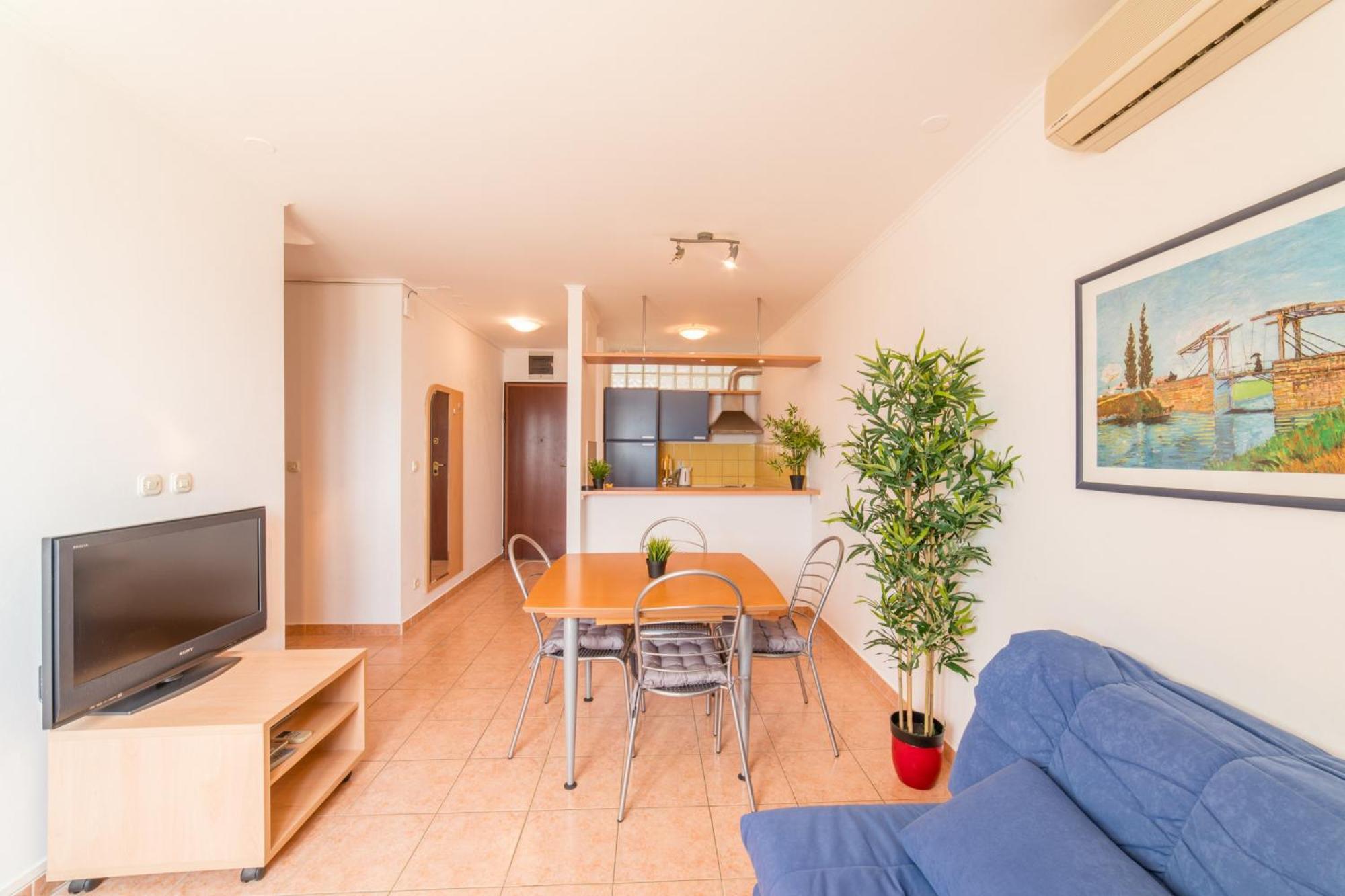 Apartments M Split Bagian luar foto