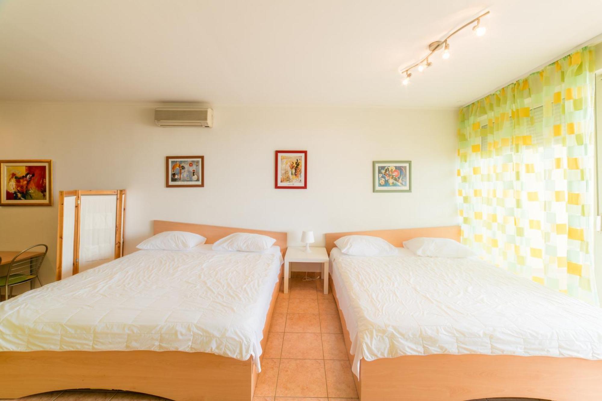 Apartments M Split Bagian luar foto